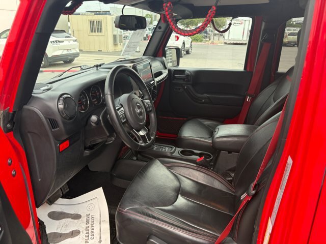 Used 2017 Jeep Wrangler Unlimited Rubicon AWD/4WD image 21