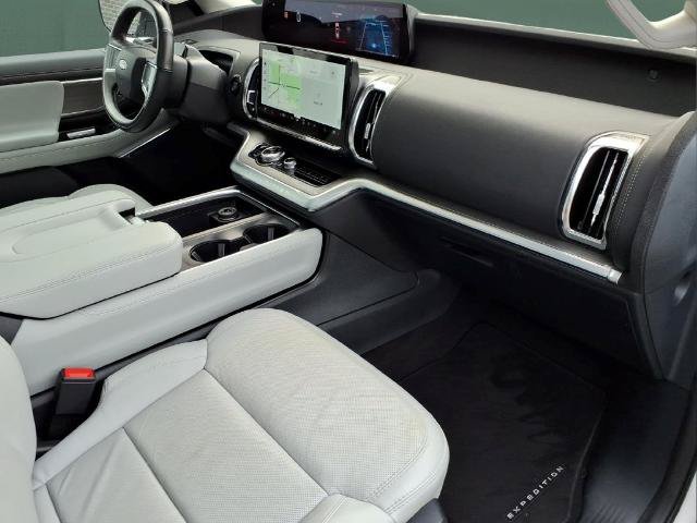 Certified 2025 Ford Expedition Max Platinum AWD/4WD image 19