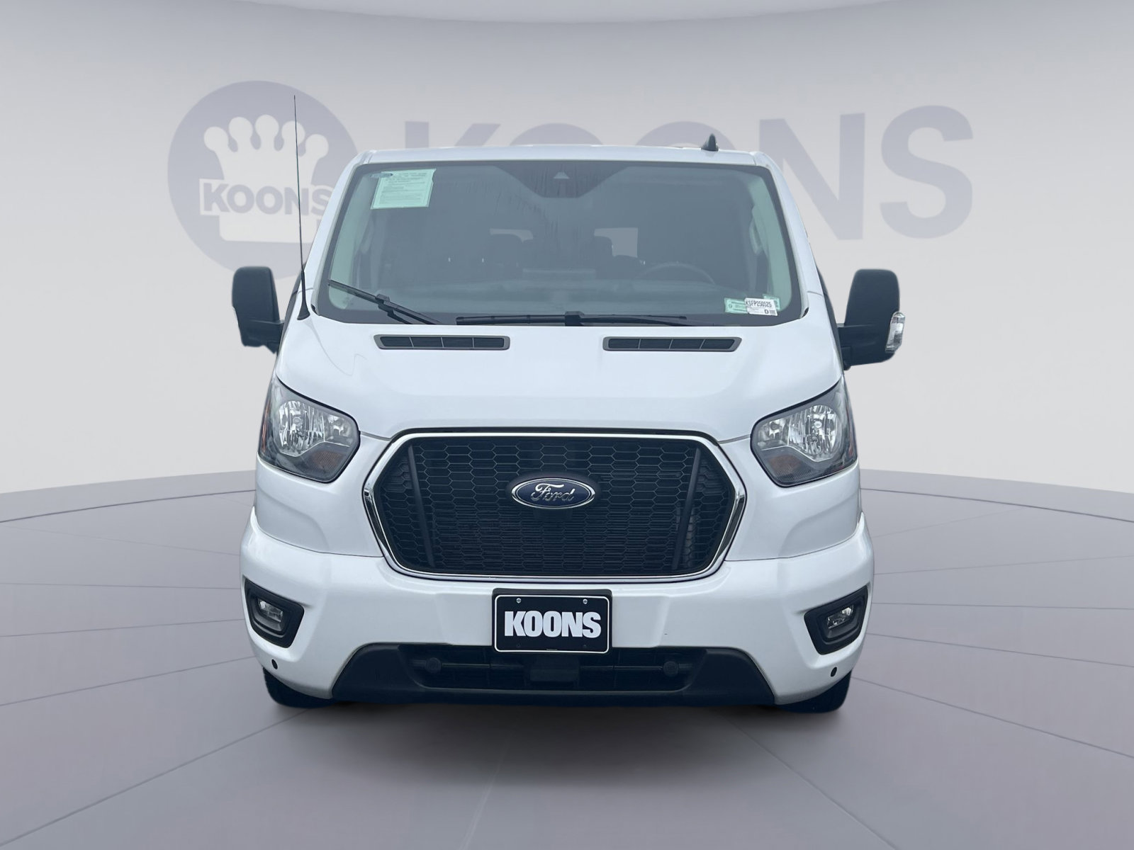 Certified 2025 Ford Transit 350 XLT RWD image 4