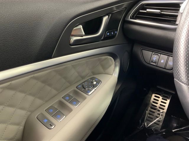 Used 2024 Genesis G70 3.3T Advanced w/ Sport Prestige Package image 19