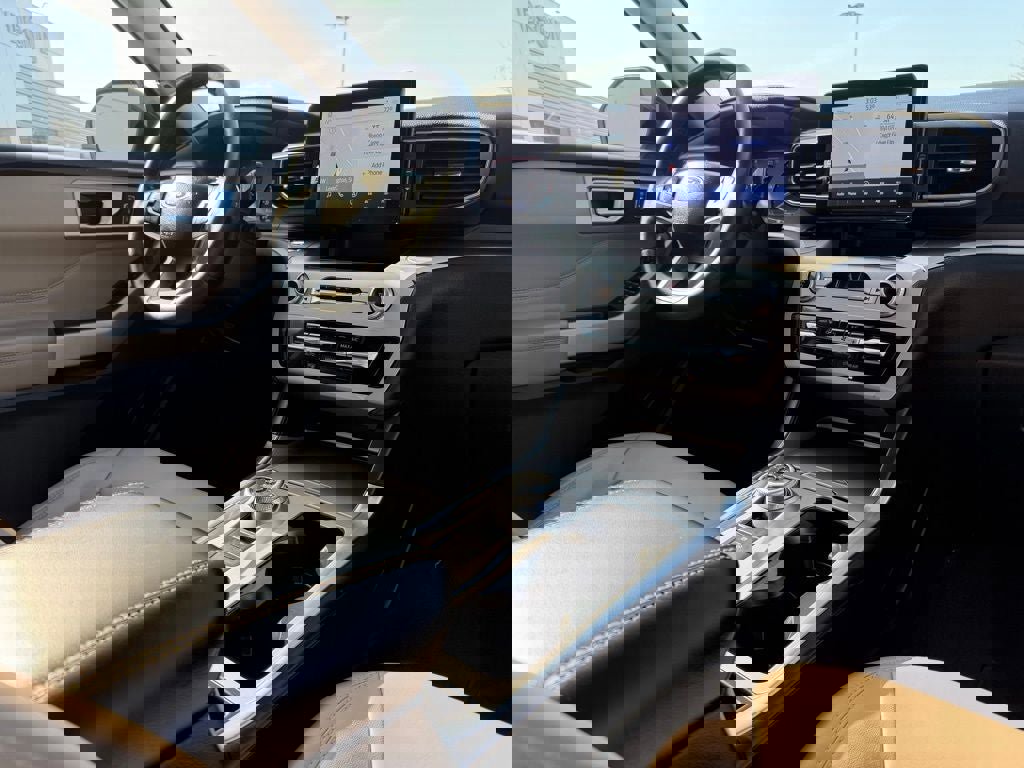 Certified 2023 Ford Explorer XLT w/ Equipment Group 202A image 21