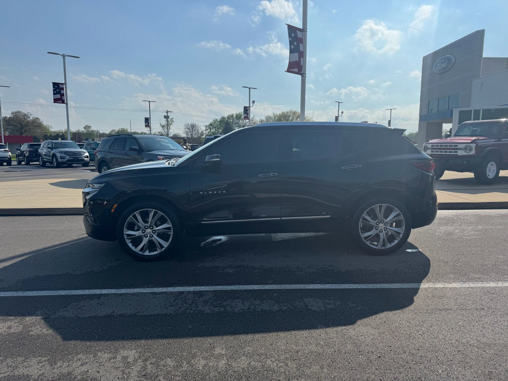 Used 2019 Chevrolet Blazer Premier w/ Sun and Wheels Package FWD image 4