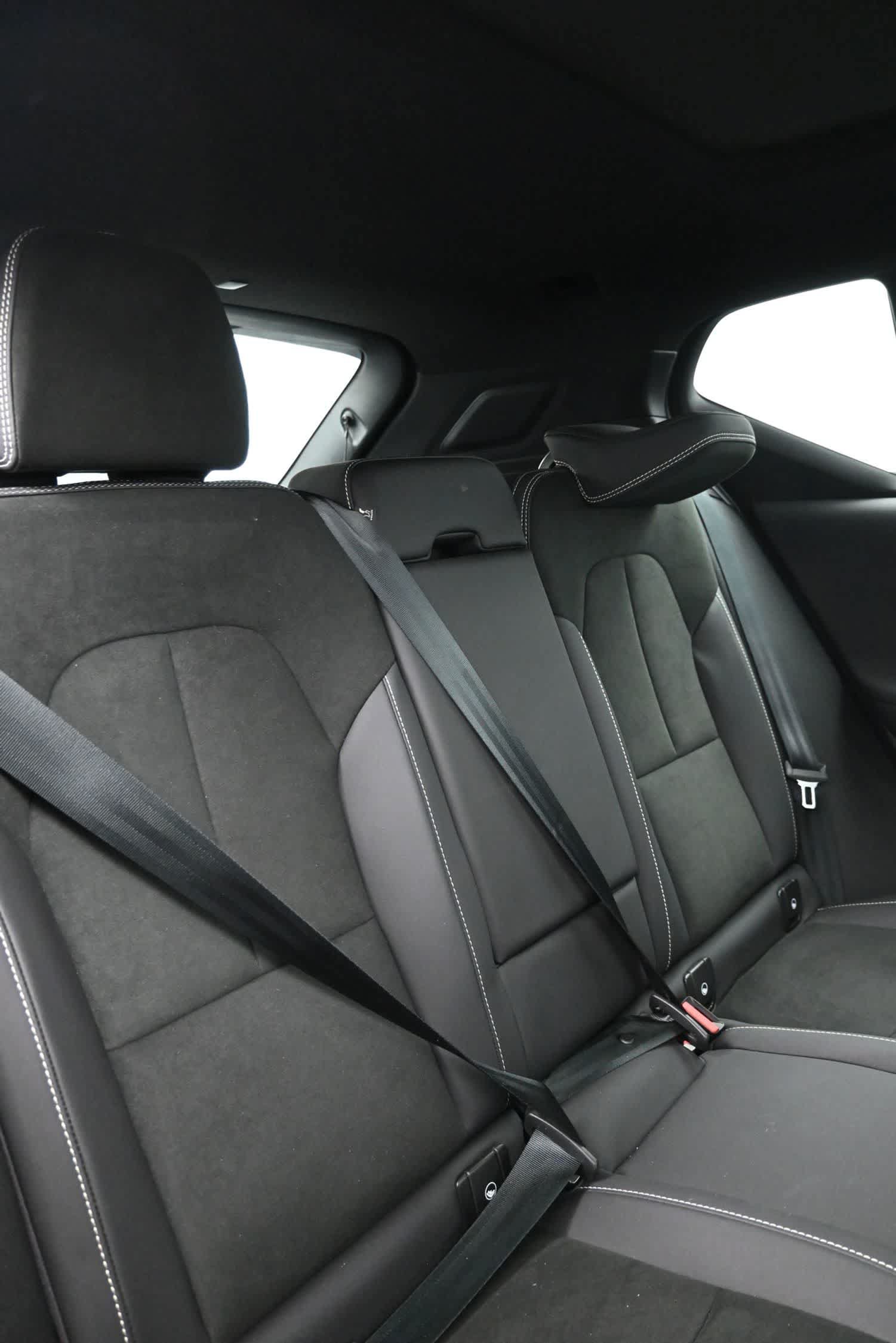 Used 2023 Volvo XC40 B5 Plus w/ Driver Assist Package AWD/4WD image 18
