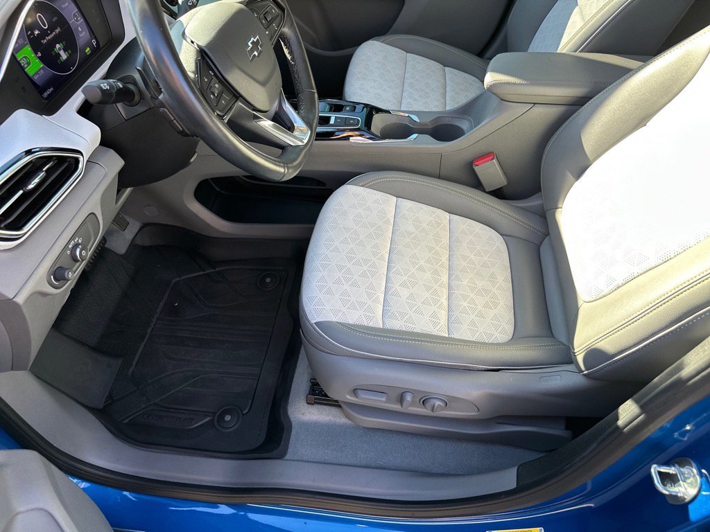Used 2023 Chevrolet Bolt EUV Premier image 11