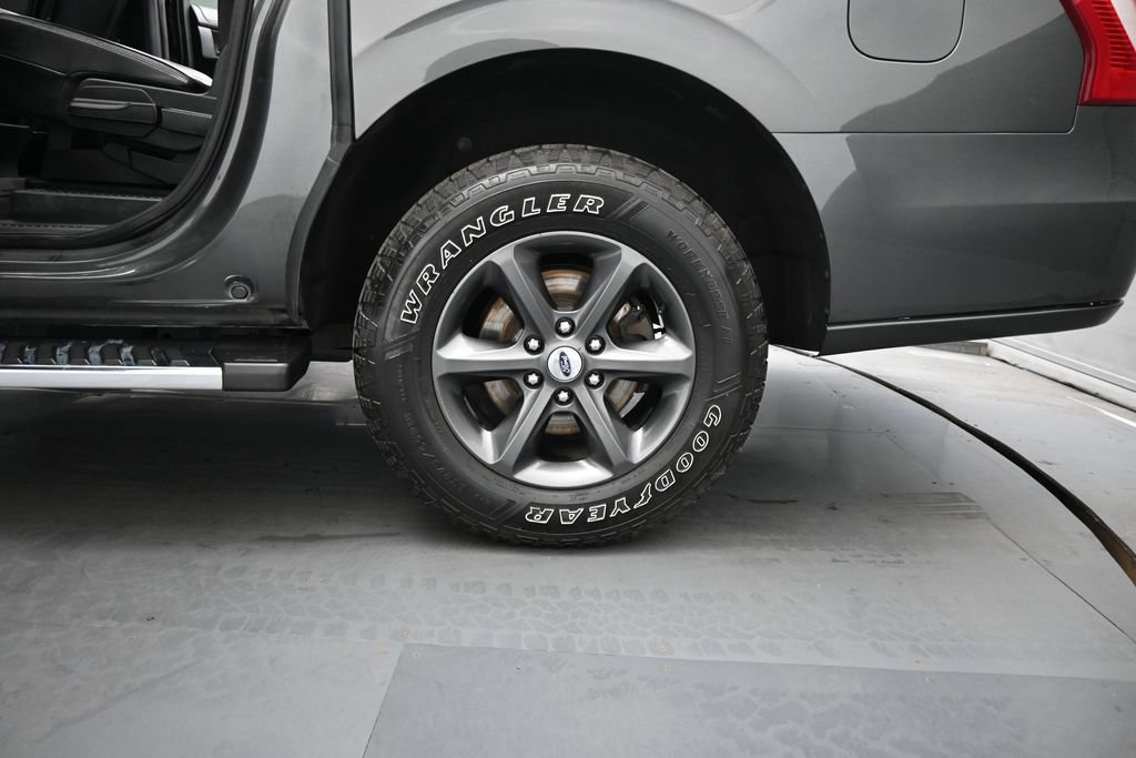 Certified 2020 Ford Expedition Max XLT w/ Equipment Group 202A AWD/4WD image 22