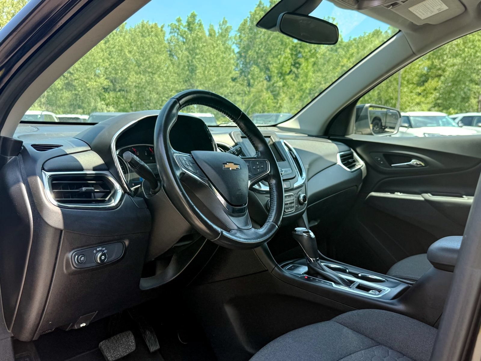 Used 2019 Chevrolet Equinox LT AWD/4WD image 15