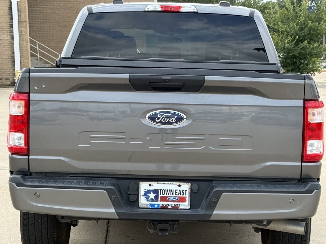 Certified 2022 Ford F150 XL w/ STX Appearance Package RWD image 6
