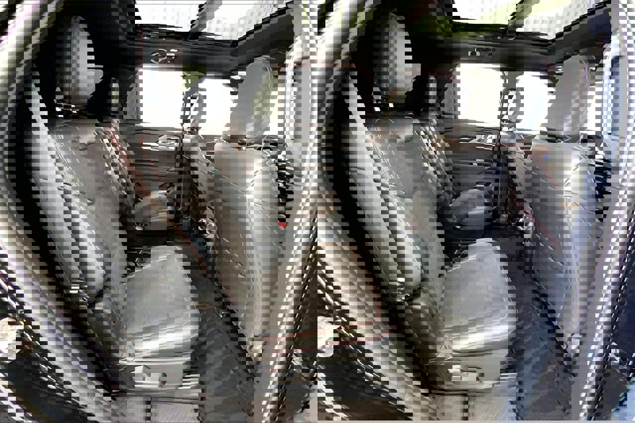 Certified 2025 Ford Explorer ST w/ Sun And Sound Package image 21