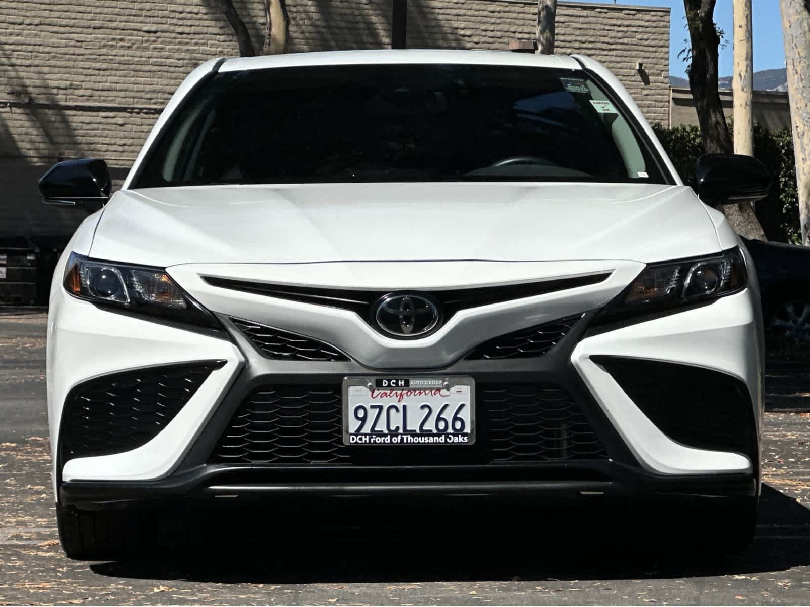 Used 2023 Toyota Camry SE w/ Convenience Package FWD image 10