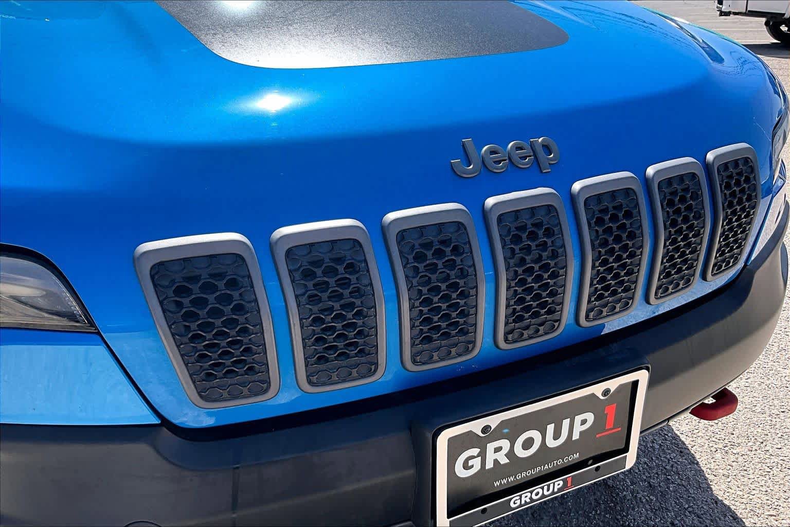 Used 2021 Jeep Cherokee Trailhawk w/ Technology Group AWD/4WD image 29