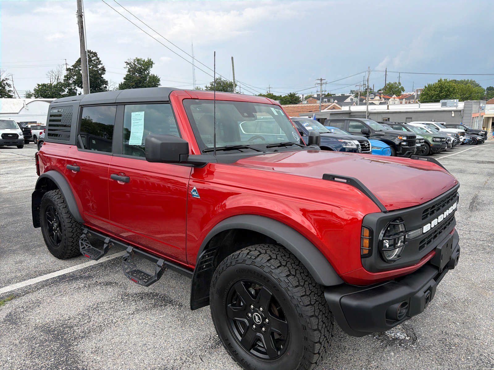 Certified 2024 Ford Bronco Black Diamond AWD/4WD image 3
