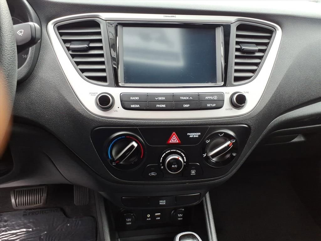 Used 2022 Hyundai Accent SEL image 18