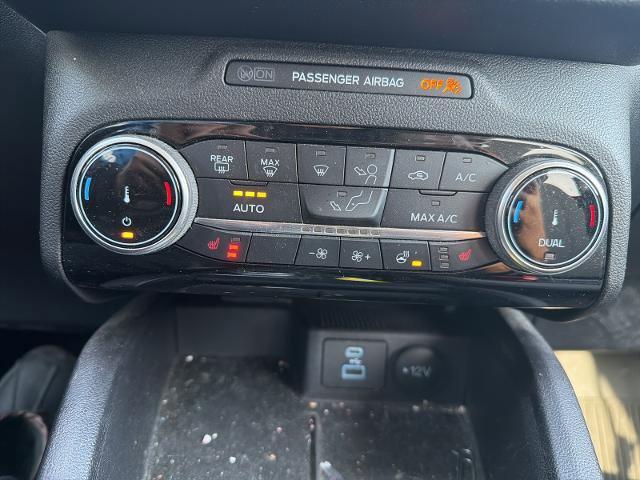 Certified 2022 Ford Escape SE w/ SE Sport Appearance Package image 17