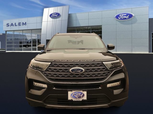 Certified 2023 Ford Explorer XLT w/ Equipment Group 202A AWD/4WD image 7