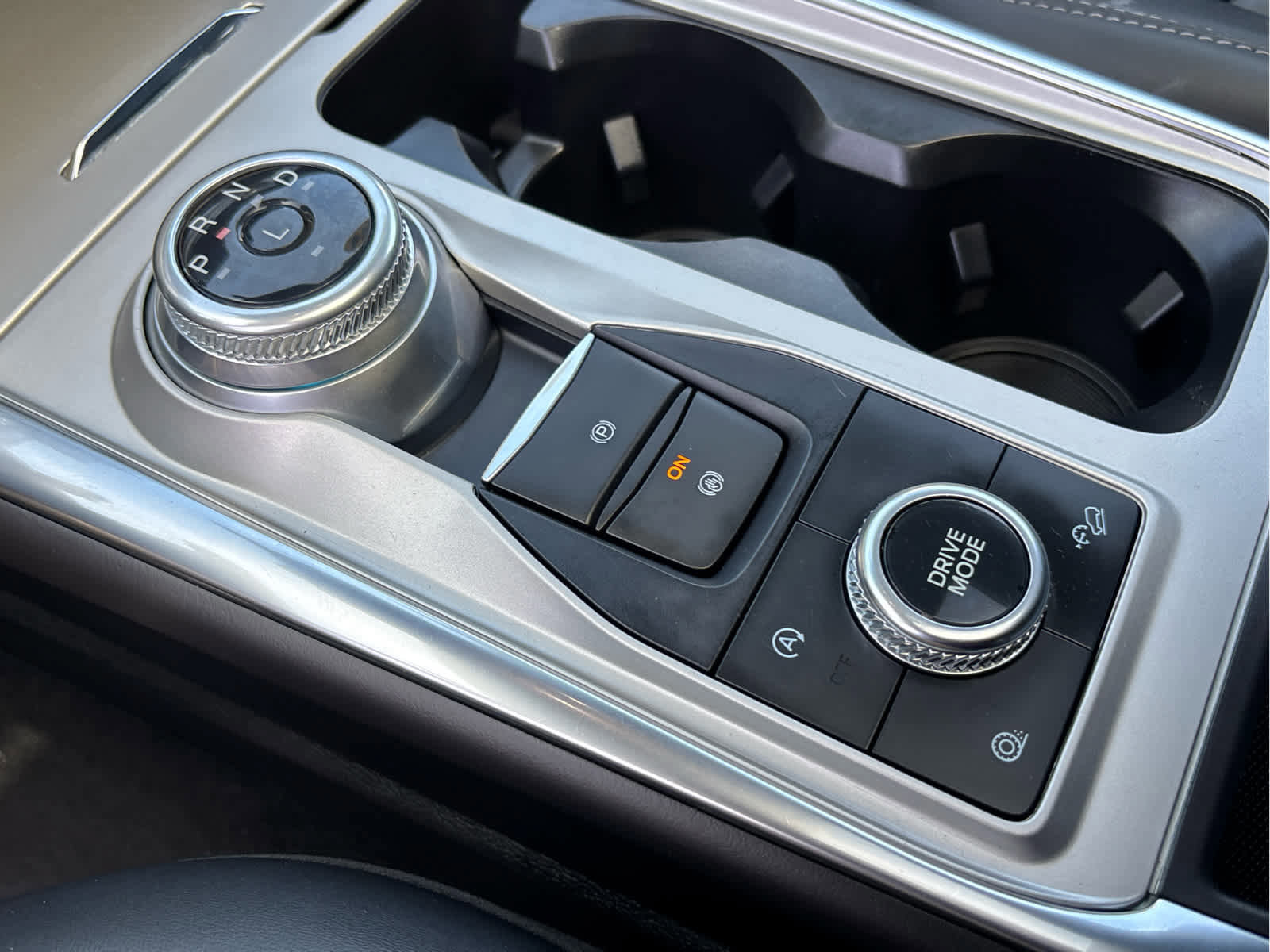 Certified 2023 Ford Explorer XLT w/ Equipment Group 202A image 20