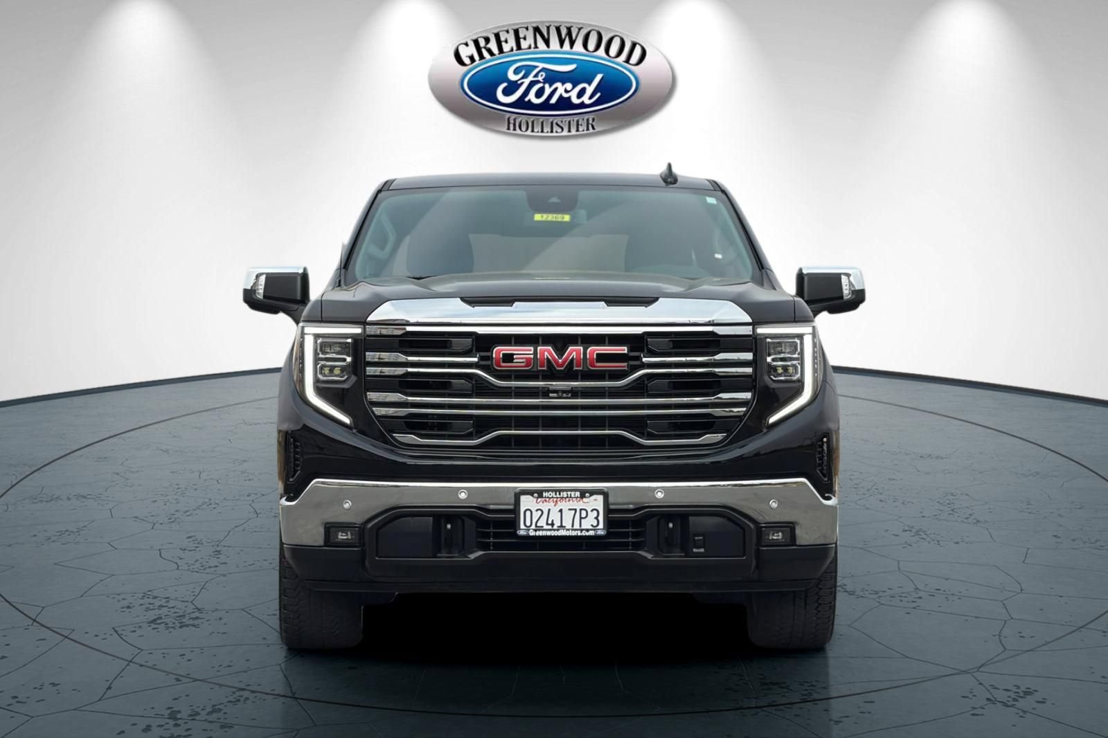 Used 2022 GMC Sierra 1500 SLT w/ SLT Premium Plus Package AWD/4WD image 9