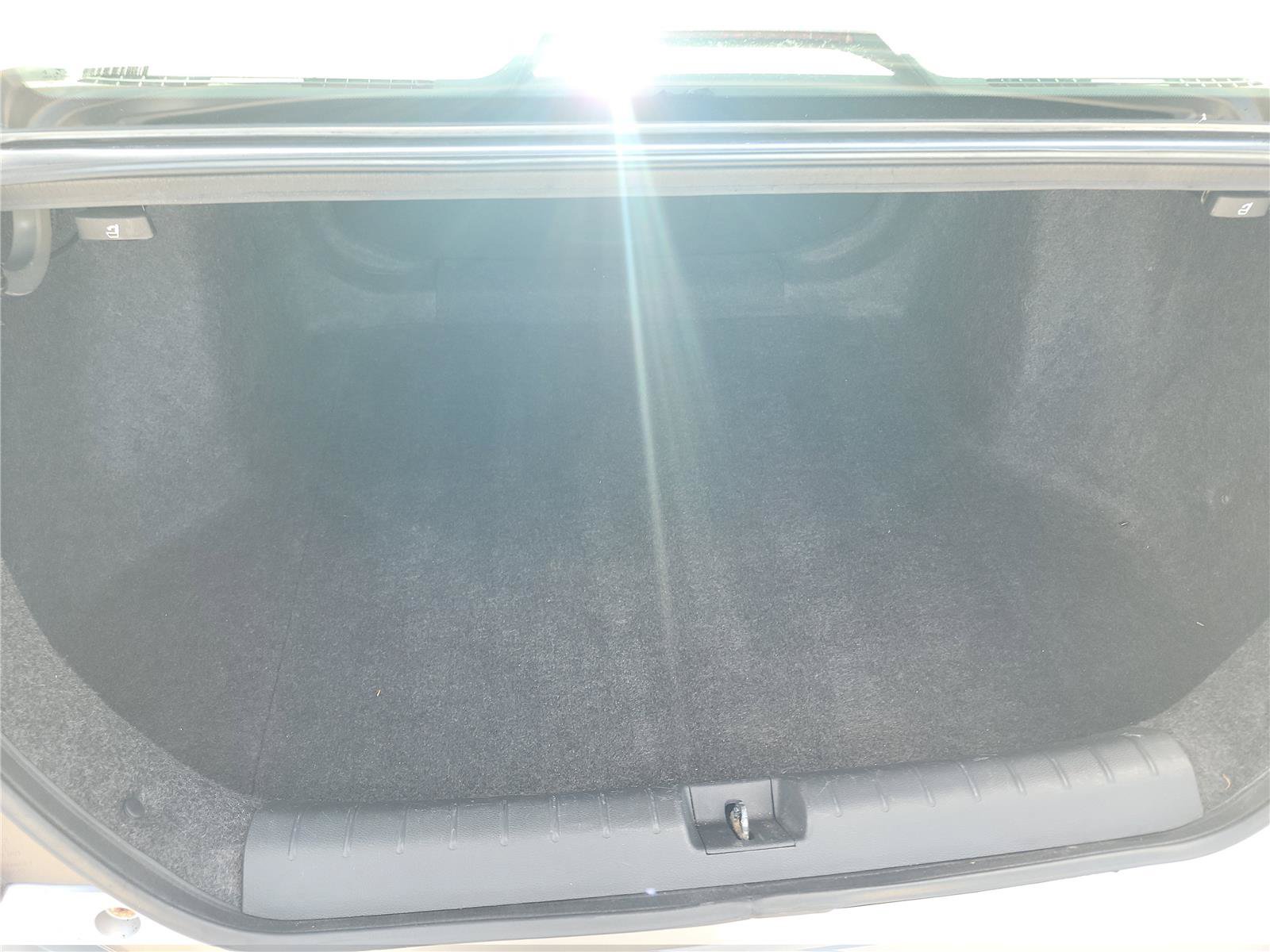 Used 2017 Honda Civic EX-L image 21