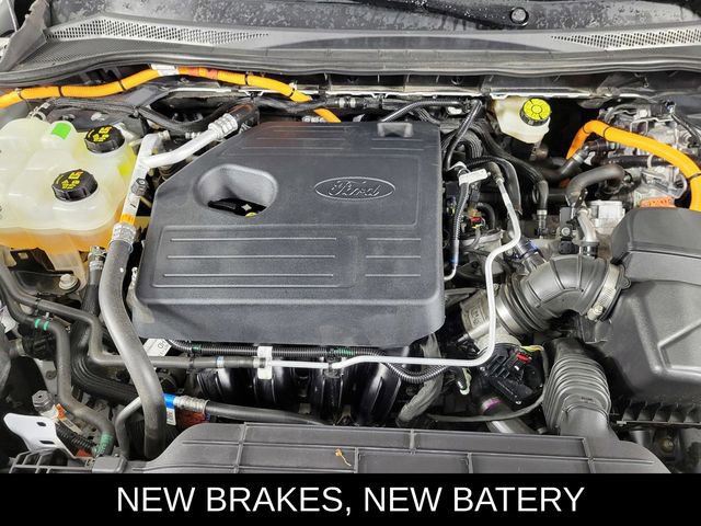 Certified 2020 Ford Escape Titanium image 37