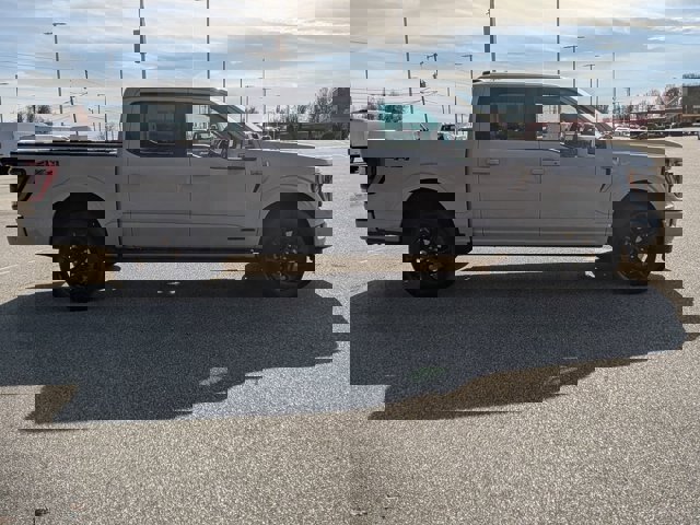 Certified 2023 Ford F150 Platinum w/ Equipment Group 701A High image 3