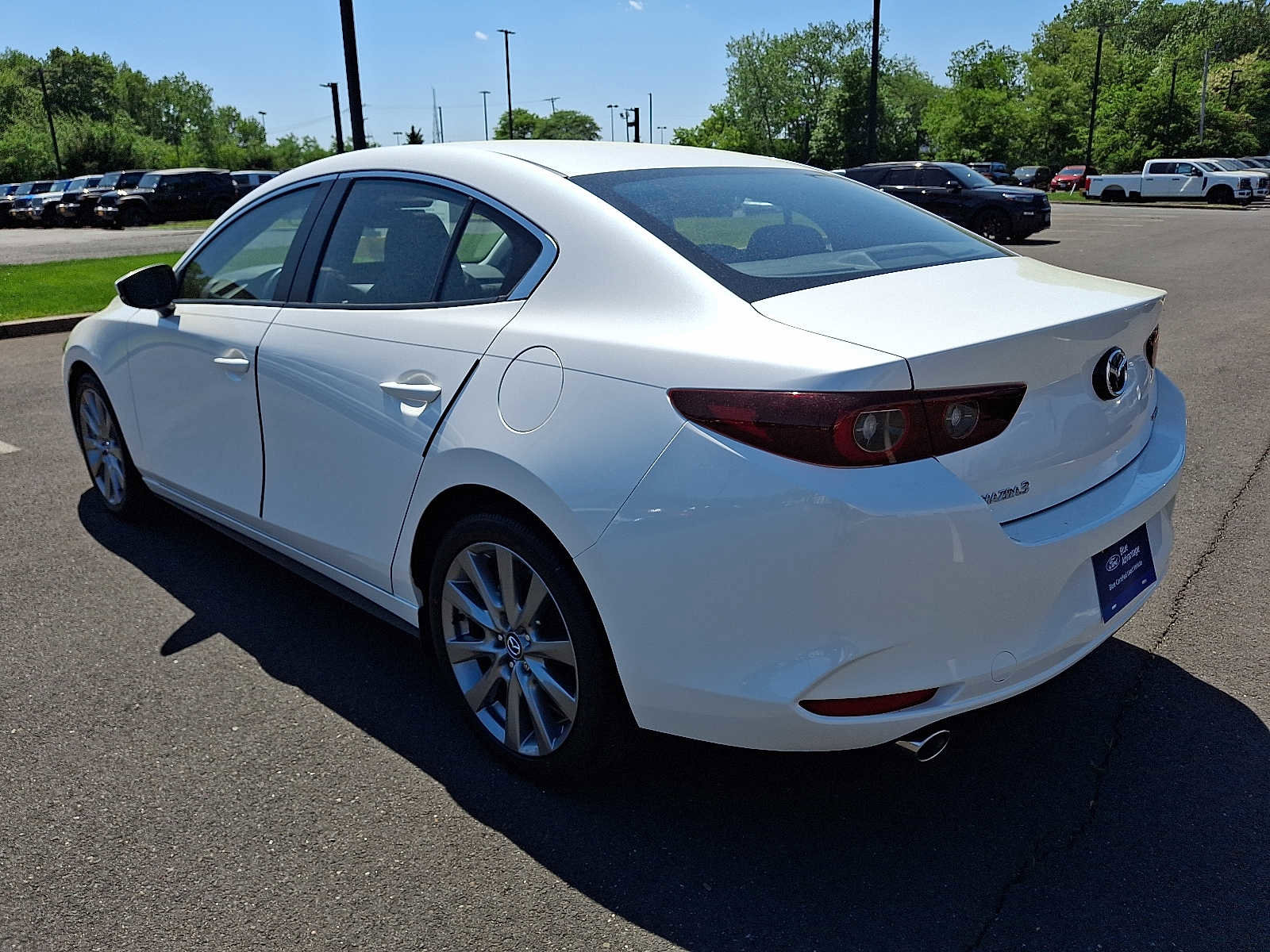 Used 2023 MAZDA MAZDA3 s FWD image 4