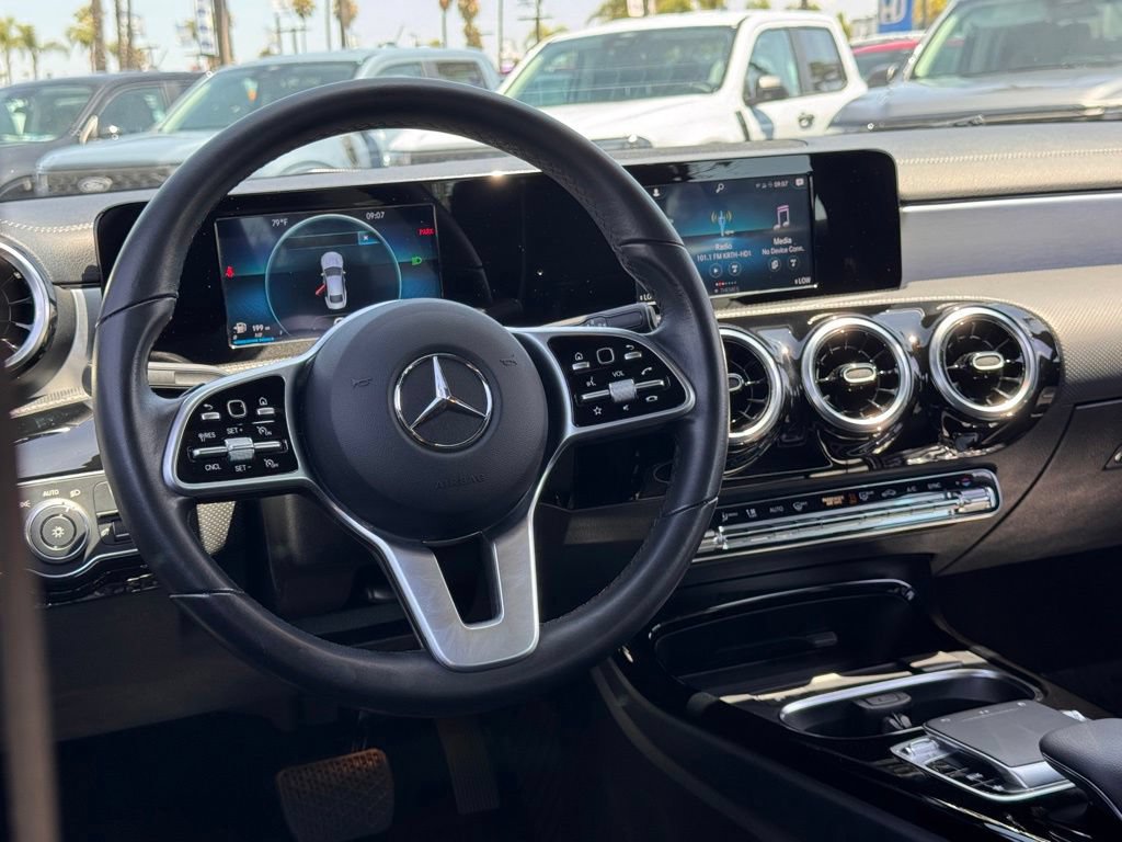 Used 2020 Mercedes-Benz CLA 250 image 28