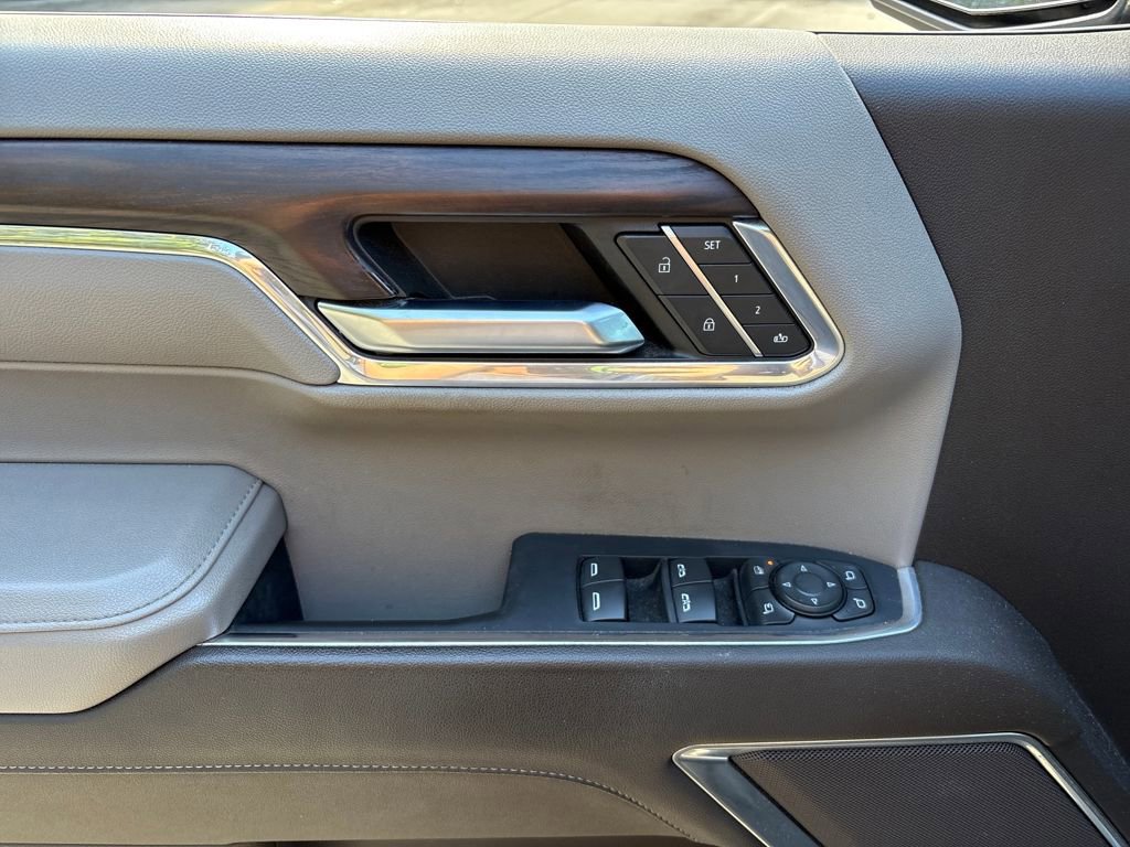 Used 2024 GMC Sierra 1500 SLT image 16