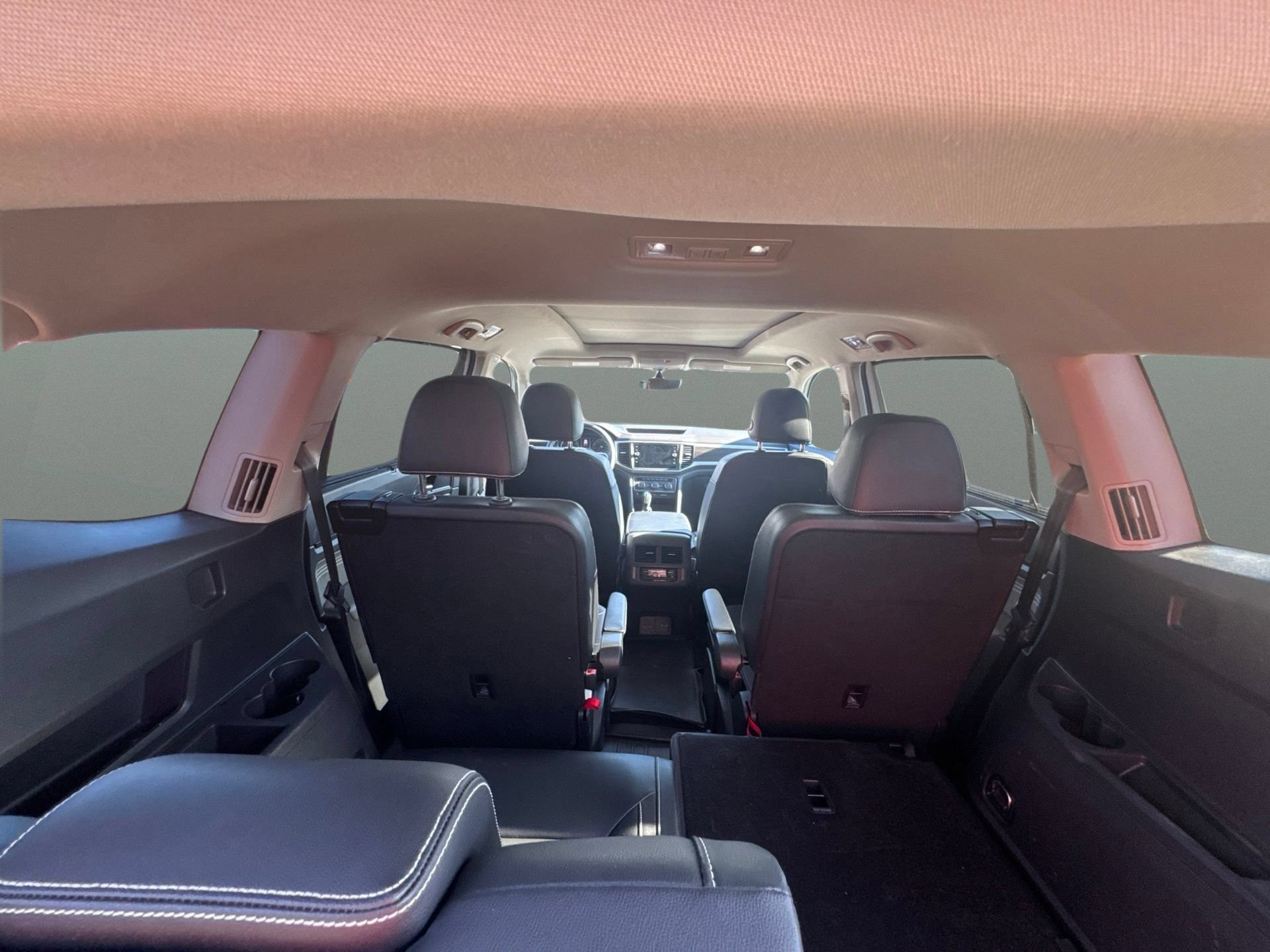Used 2021 Volkswagen Atlas SE w/ Panoramic Sunroof Package FWD image 24