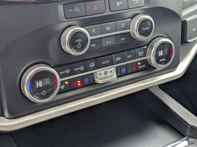 Certified 2024 Ford Expedition XLT image 26