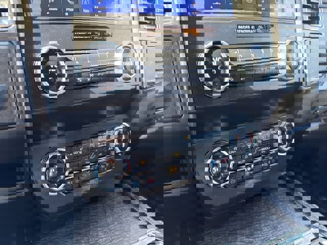 Certified 2021 Ford Expedition Limited image 21