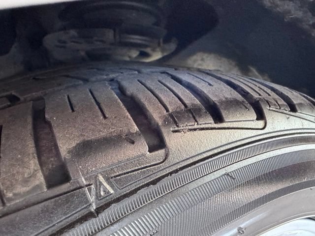Certified 2018 Ford C-MAX SE w/ Equipment Group 202A FWD image 24