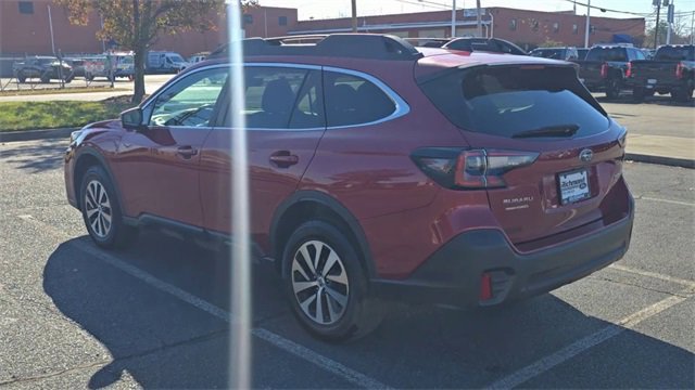 Used 2022 Subaru Outback Premium image 4