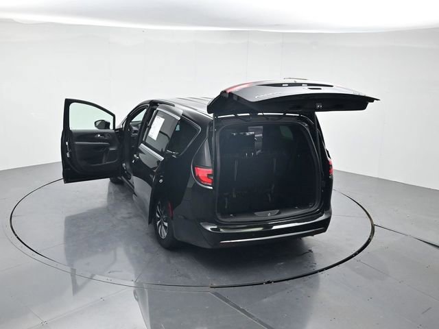 Used 2025 Chrysler Pacifica Select FWD image 45