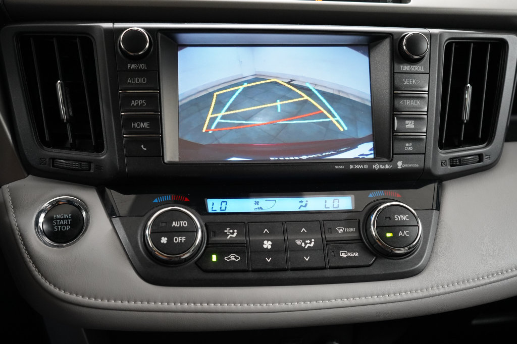 Used 2018 Toyota RAV4 XLE AWD/4WD image 27