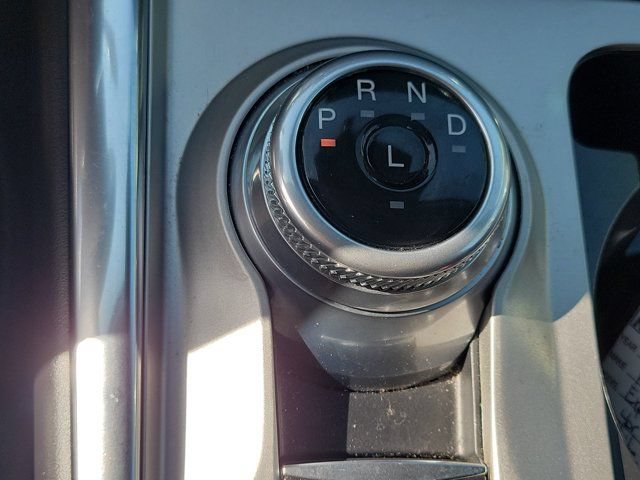 Certified 2022 Ford Explorer XLT w/ Equipment Group 202A RWD image 28
