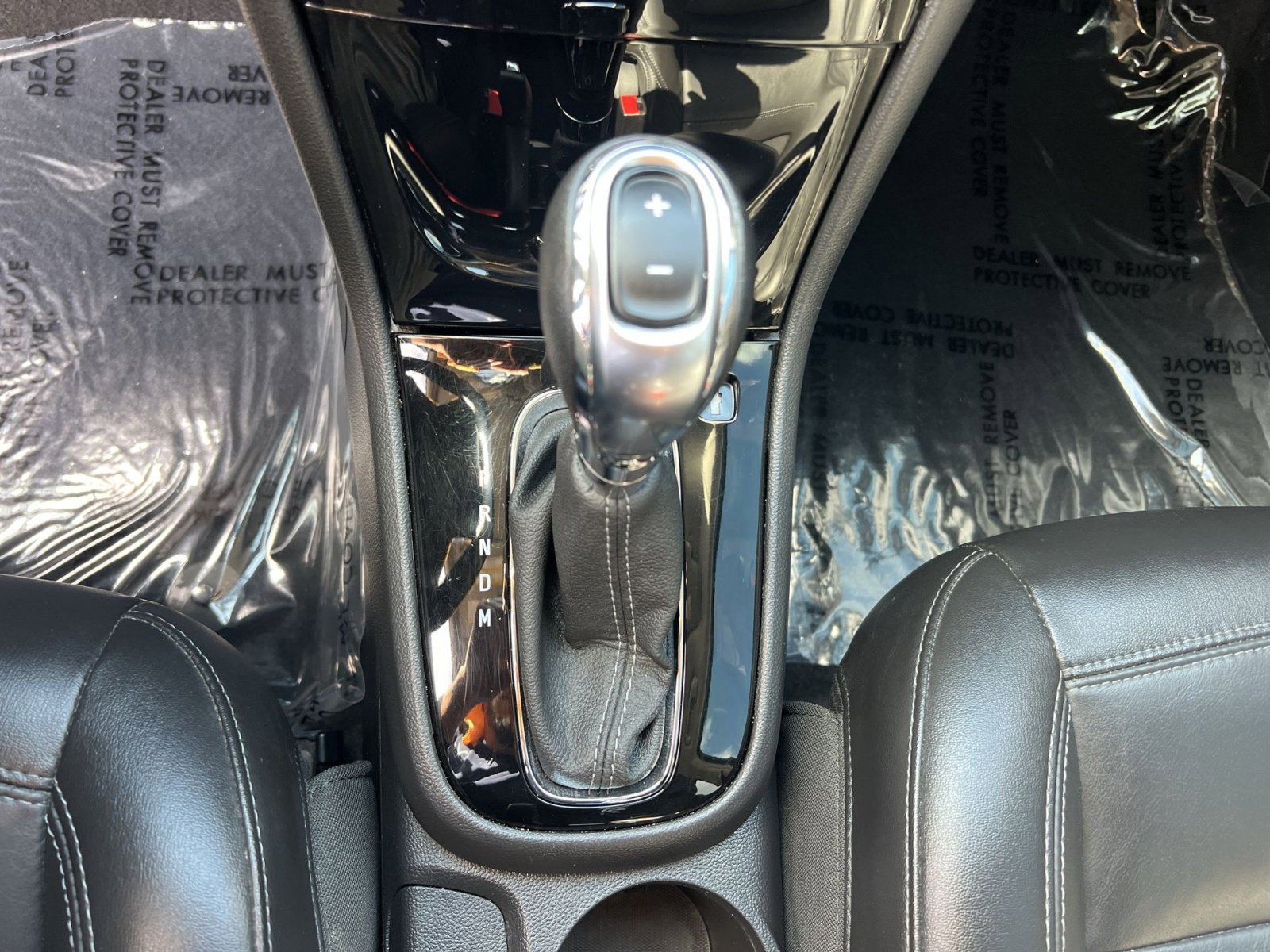 Used 2019 Buick Encore Essence w/ Experience Buick Package AWD/4WD image 29