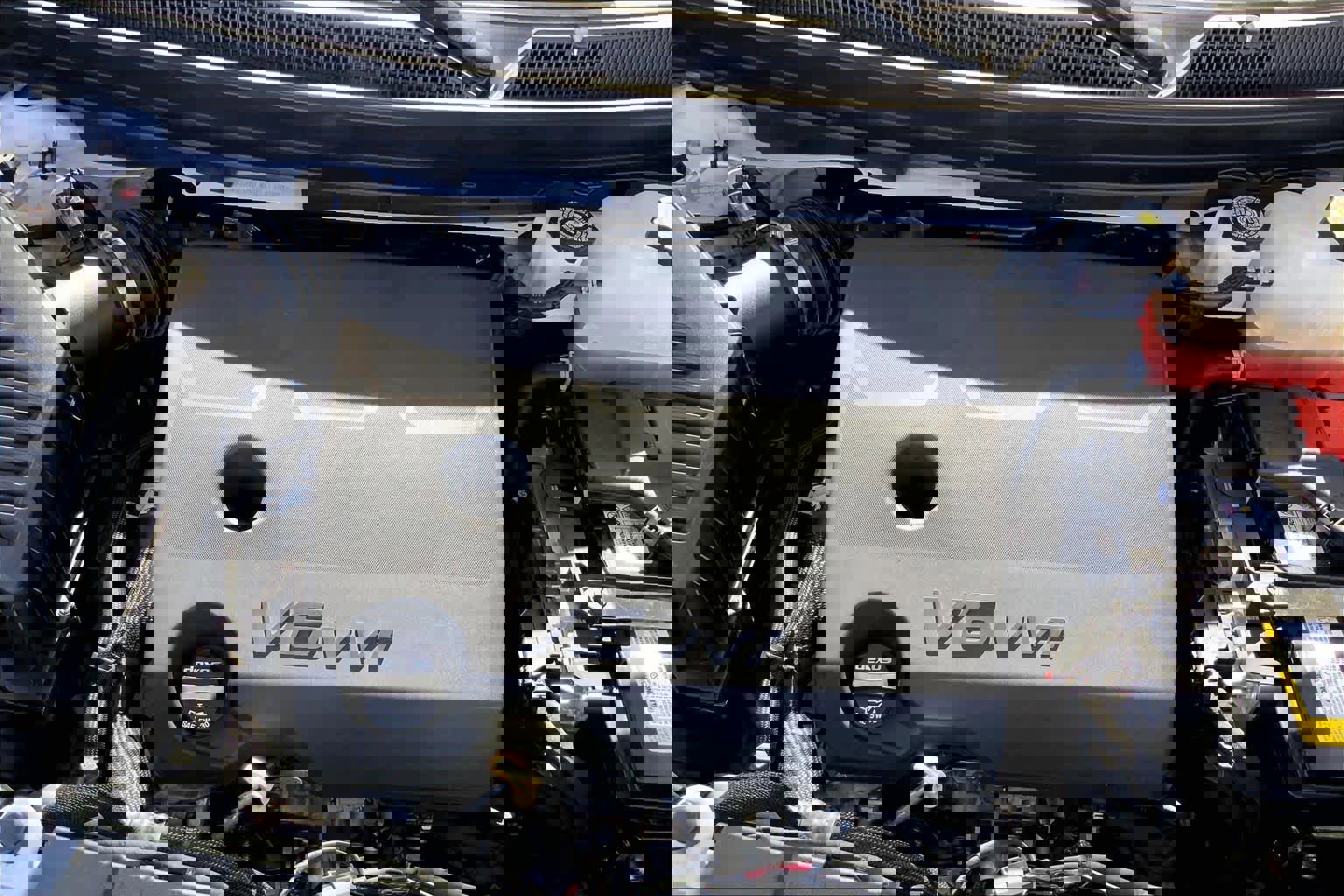 Used 2023 Chevrolet Traverse High Country image 32