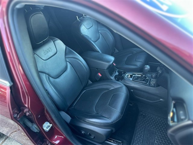 Used 2019 Jeep Cherokee Limited image 26