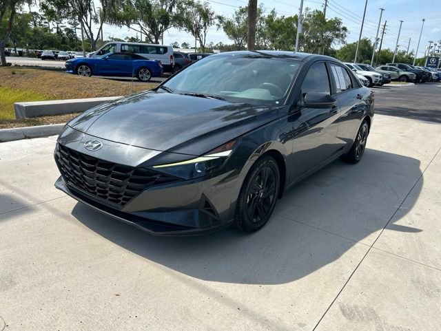 Used 2022 Hyundai Elantra SEL FWD image 8