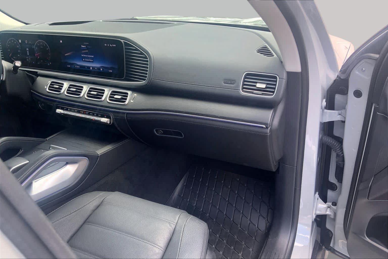 Used 2024 Mercedes-Benz GLS 450 4MATIC image 19
