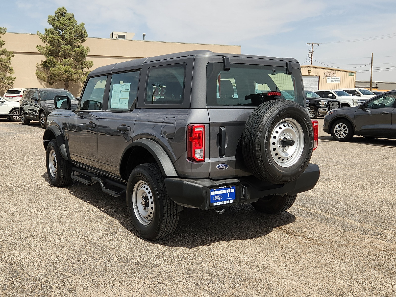 Certified 2025 Ford Bronco 4-Door AWD/4WD image 5