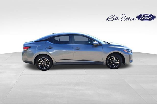 Used 2024 Nissan Sentra SV image 6