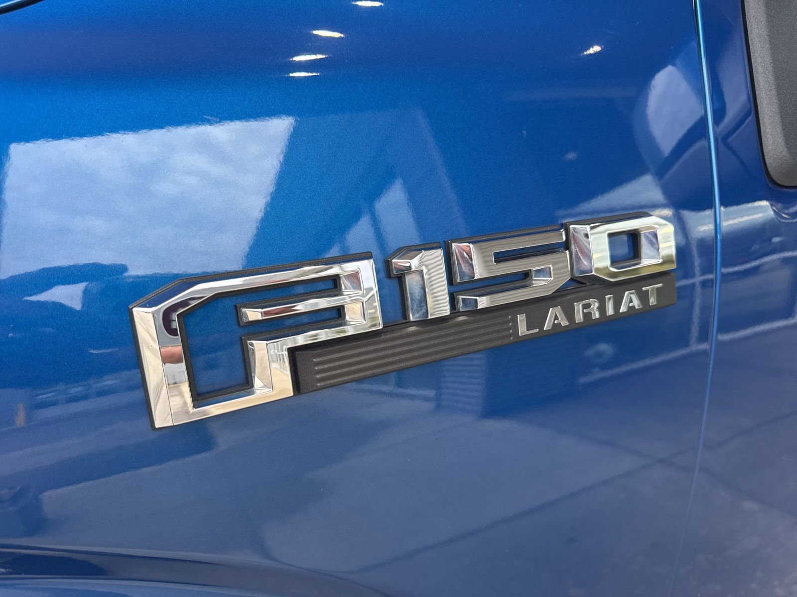 Certified 2017 Ford F150 Lariat w/ Equipment Group 502A Luxury image 15