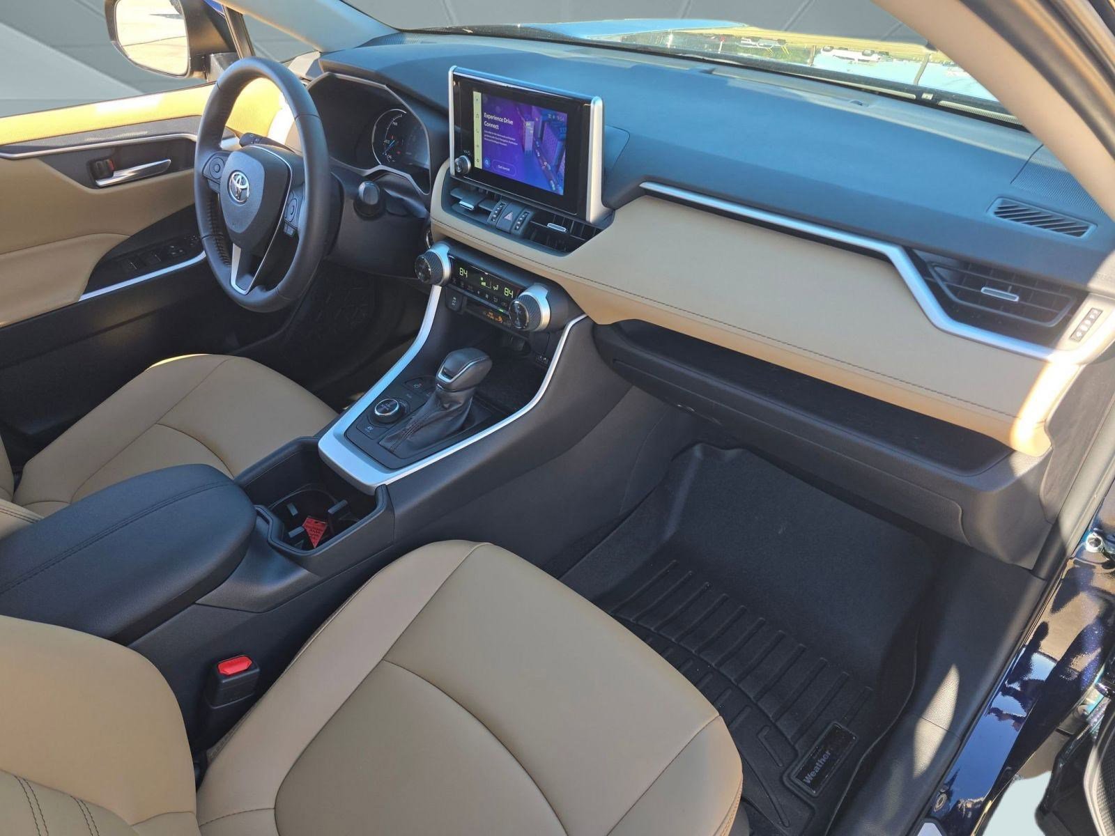 Used 2024 Toyota RAV4 XLE Premium image 31