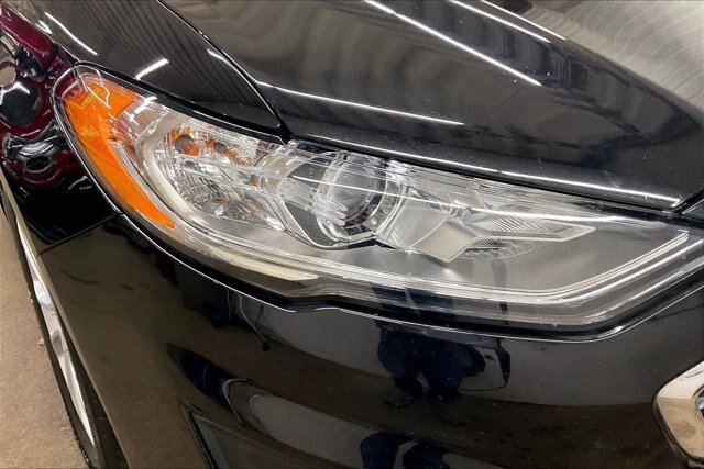 Certified 2019 Ford Fusion SE FWD image 21