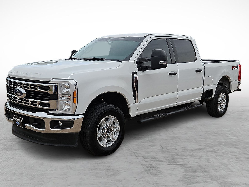 Certified 2025 Ford F250 XLT w/ FX4 Off-Road Package AWD/4WD image 5