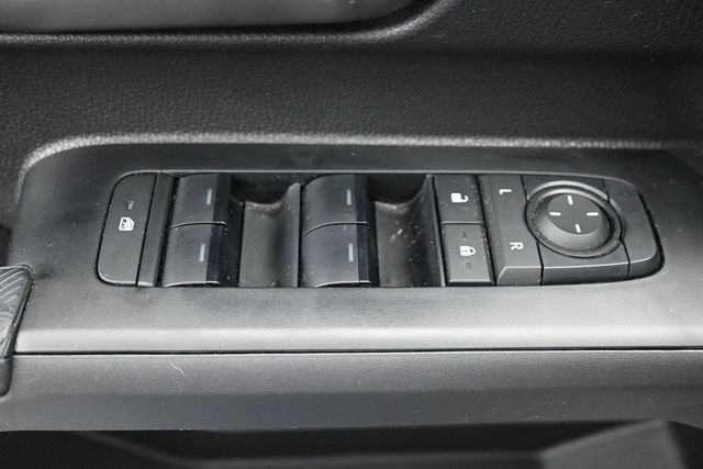 Used 2025 Toyota Tacoma TRD Sport AWD/4WD image 14