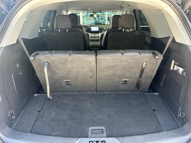 Certified 2023 Ford Explorer XLT w/ Equipment Group 202A RWD image 17