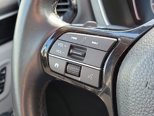 Used 2024 Honda Pilot Touring image 10