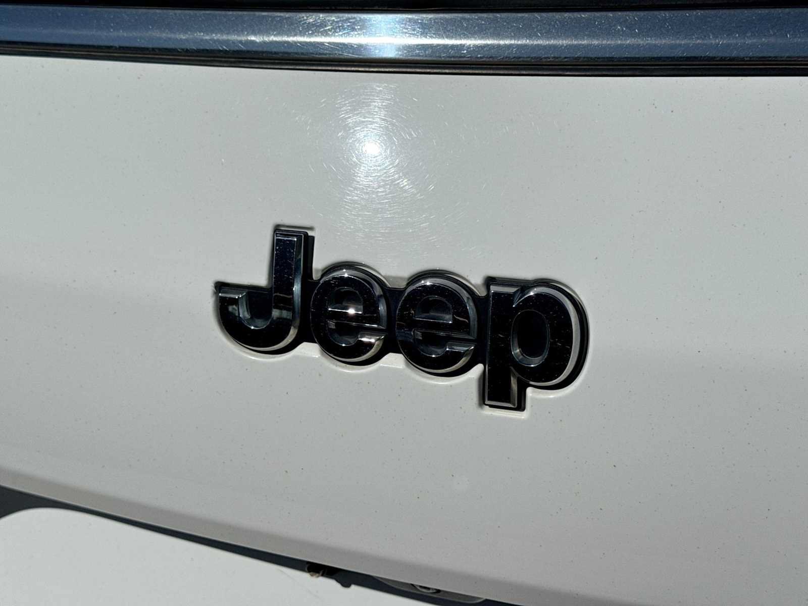 Used 2023 Jeep Grand Cherokee L Laredo w/ Luxury Tech Group I AWD/4WD image 11