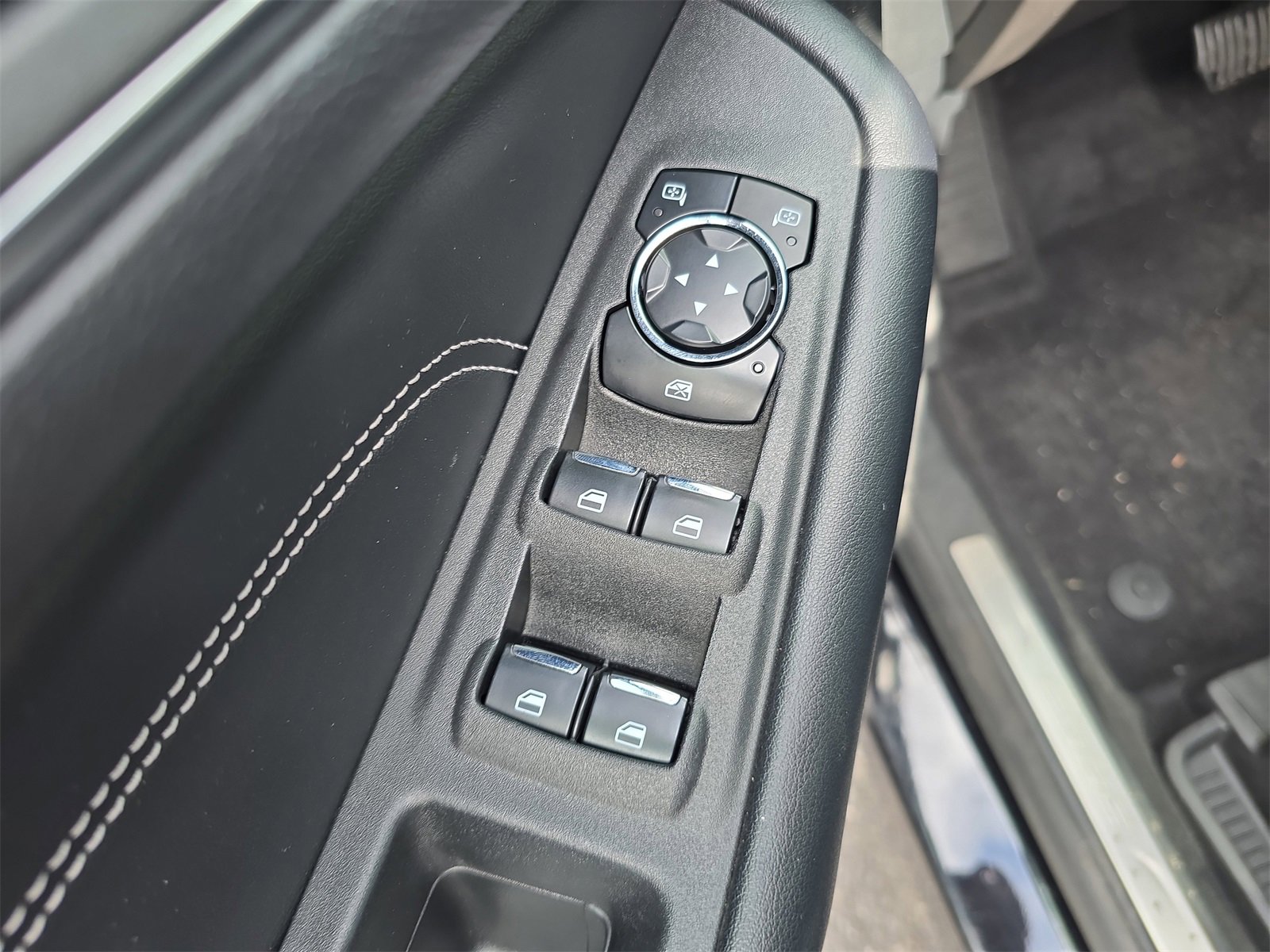 Certified 2023 Ford Edge Titanium image 13